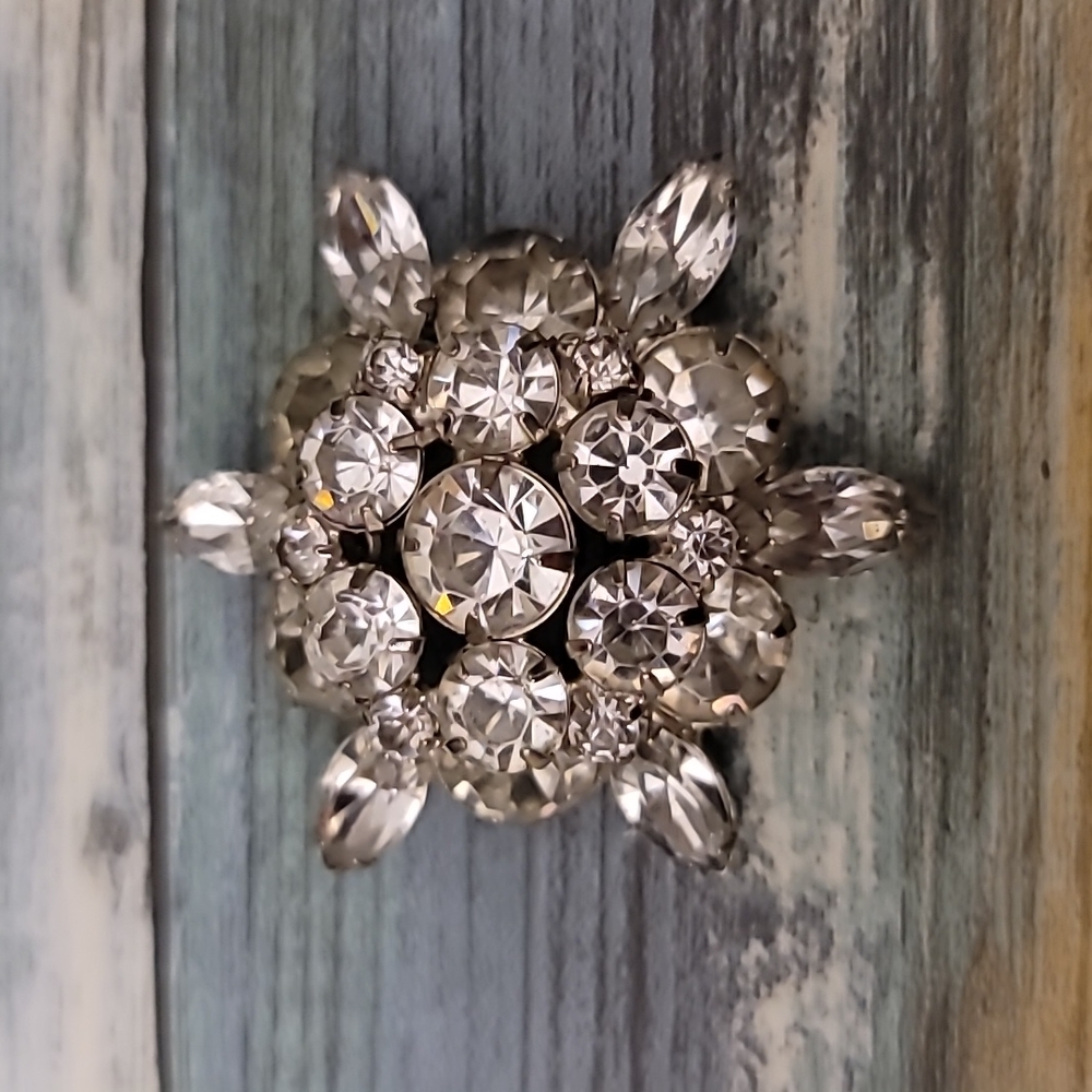 Rhinestone Brooch - Picture 5 of 5